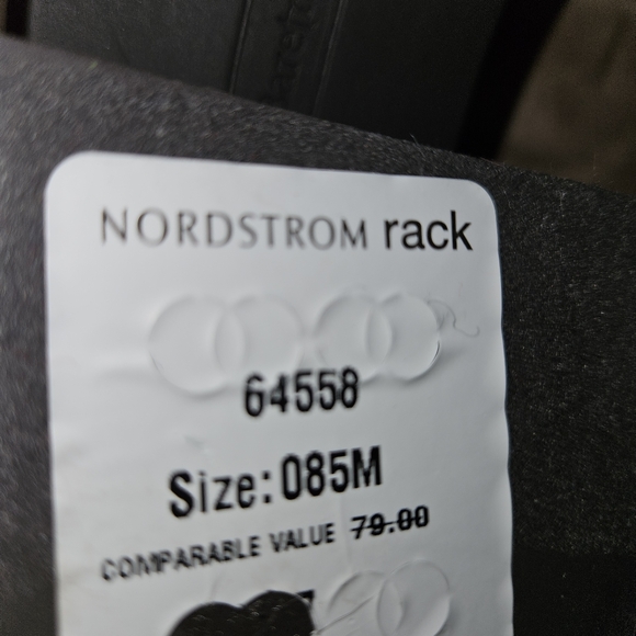 Baretraps Accord Penny Loafer in Eggplant color, women's size 8.5 - Picture 6 of 9